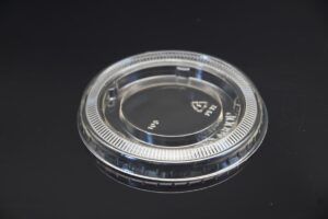 1038b1038b-wieczko-do-kubka-plastikowe-PET-fi-78-plaskie-z-bez-otworu-(1).jpg