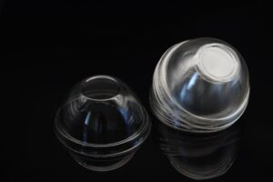 1038C1038c-wieczko-wypukle-do-kubka-plastikowe-PET-fi-78-bez-otworu.jpg