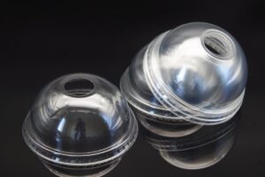 10401040-wieczko-wypukle-do-kubka-plastikowe-PET-fi-95mm-z-otworem-(2).jpg