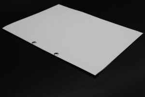 26852685-skoroszyt-papierowy-A4-zwykly-gladki-(1).jpg