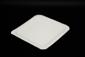 40394039-tacka-papierowa-cukiernicza-kwadratowa-21x21.JPG