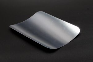 4104d4104D-dekiel-pokrywka-do-formy-aluminiowej-do-pieczenia-prostokatna-do-zamkania-1100ml (2).jpg