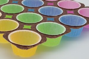 41734173-papilotka-na-stelazu-foremka-muffinki-stelaz-kolorowe-24szt-50x36.jpg